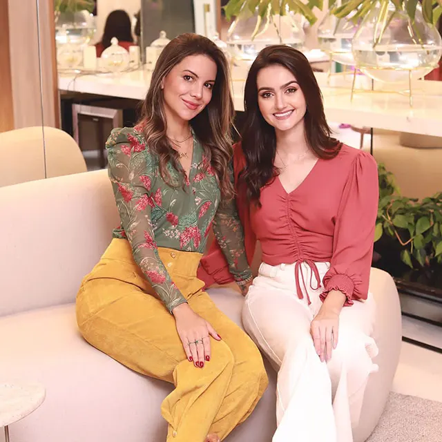 dra. flvia freitas e dra. tatiana frana, dermatologistas e tricologistas em BH