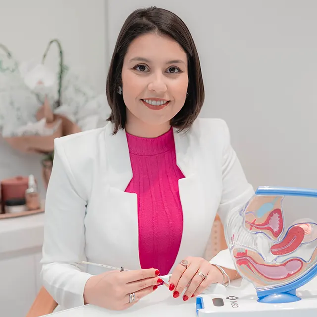 Dra. Ludmila Pedrosa - Ginecologista e Obstetra especialista em rejuvenescimento íntimo em BH