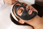 Descubra o segredo por trás do Black Peel: o procedimento de rejuvenescimento facial que está conquistando corações!