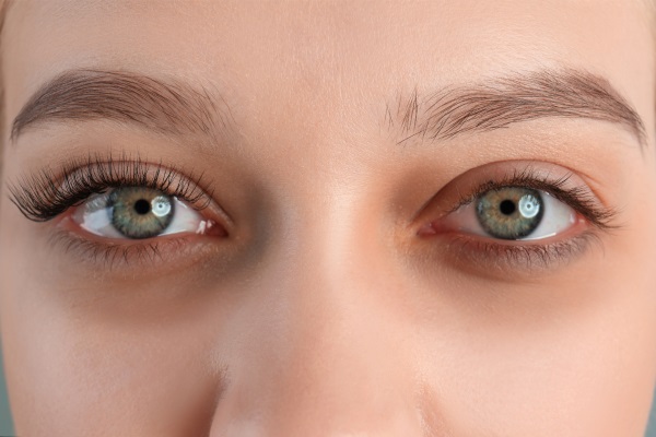 Revitalize seu olhar: opções de tratamento para olheiras crônicas!